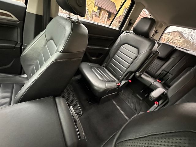 Volkswagen Atlas - фото 1