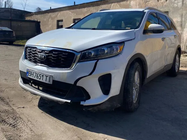 Kia Sorento - фото 2