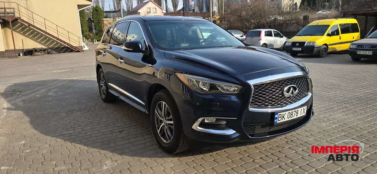 Infiniti QX60 - фото 1