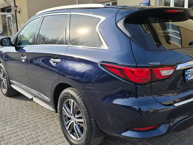 Infiniti QX60 - фото 5