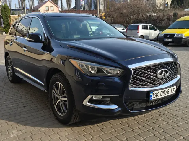 Infiniti QX60 - фото 1