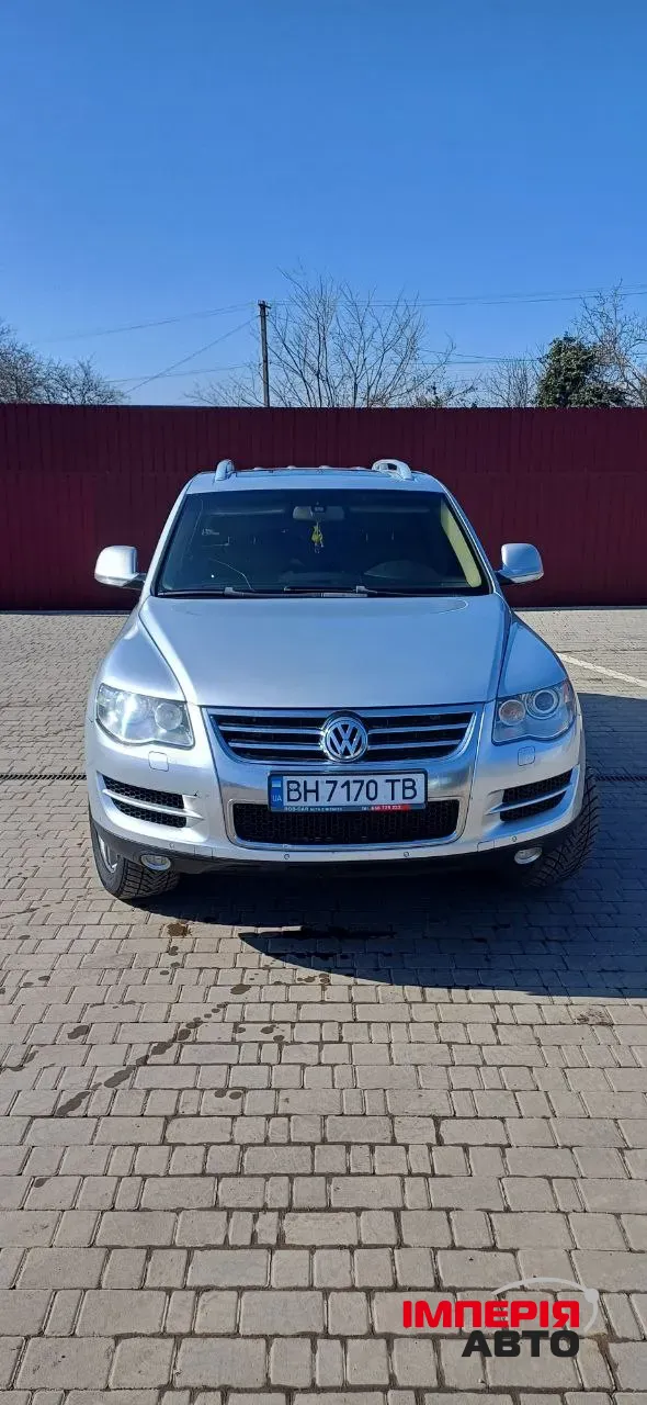 Volkswagen Touareg - фото 3