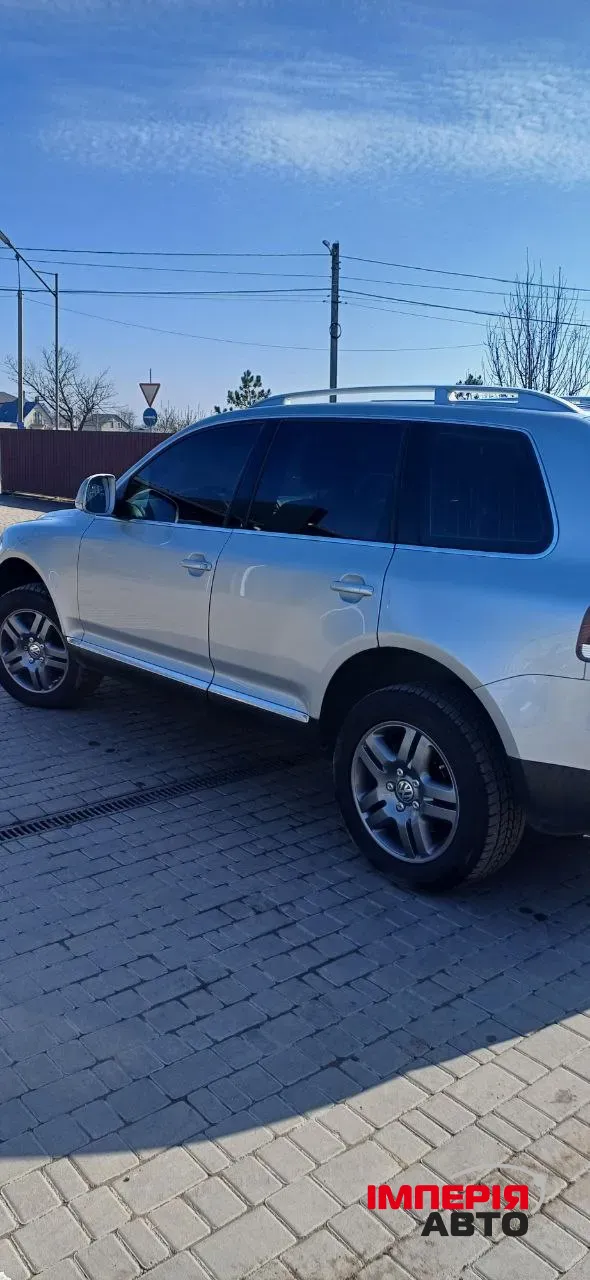 Volkswagen Touareg - фото 4