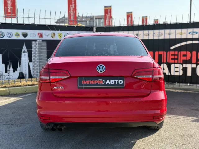 Volkswagen Jetta - фото 4