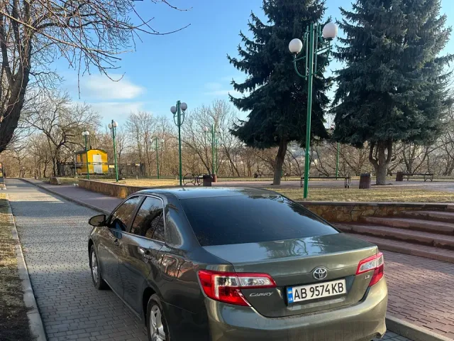 Toyota Camry - фото 5