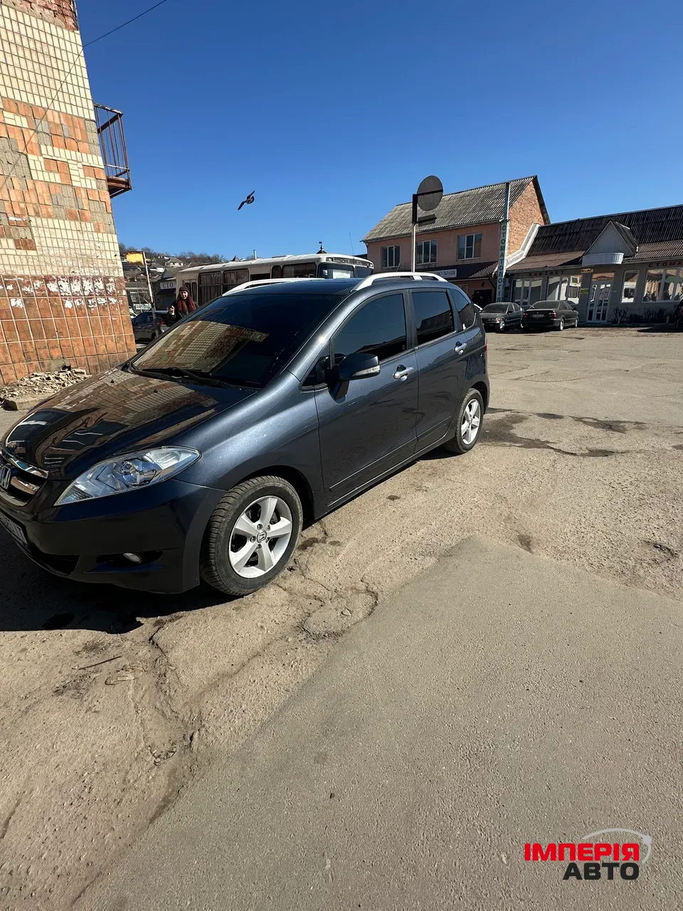 Honda FR-V - фото 2