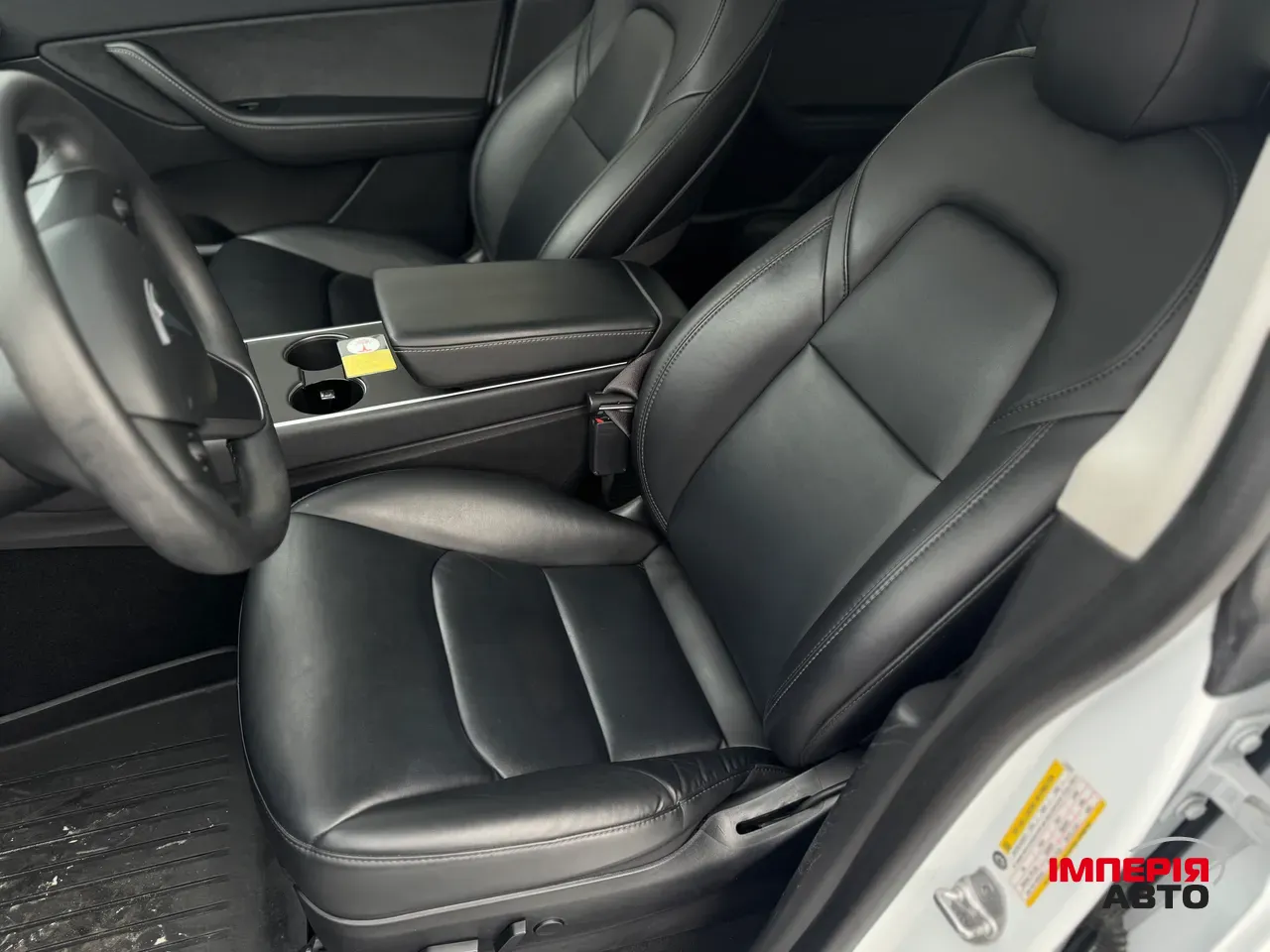 Tesla Model Y - фото 6