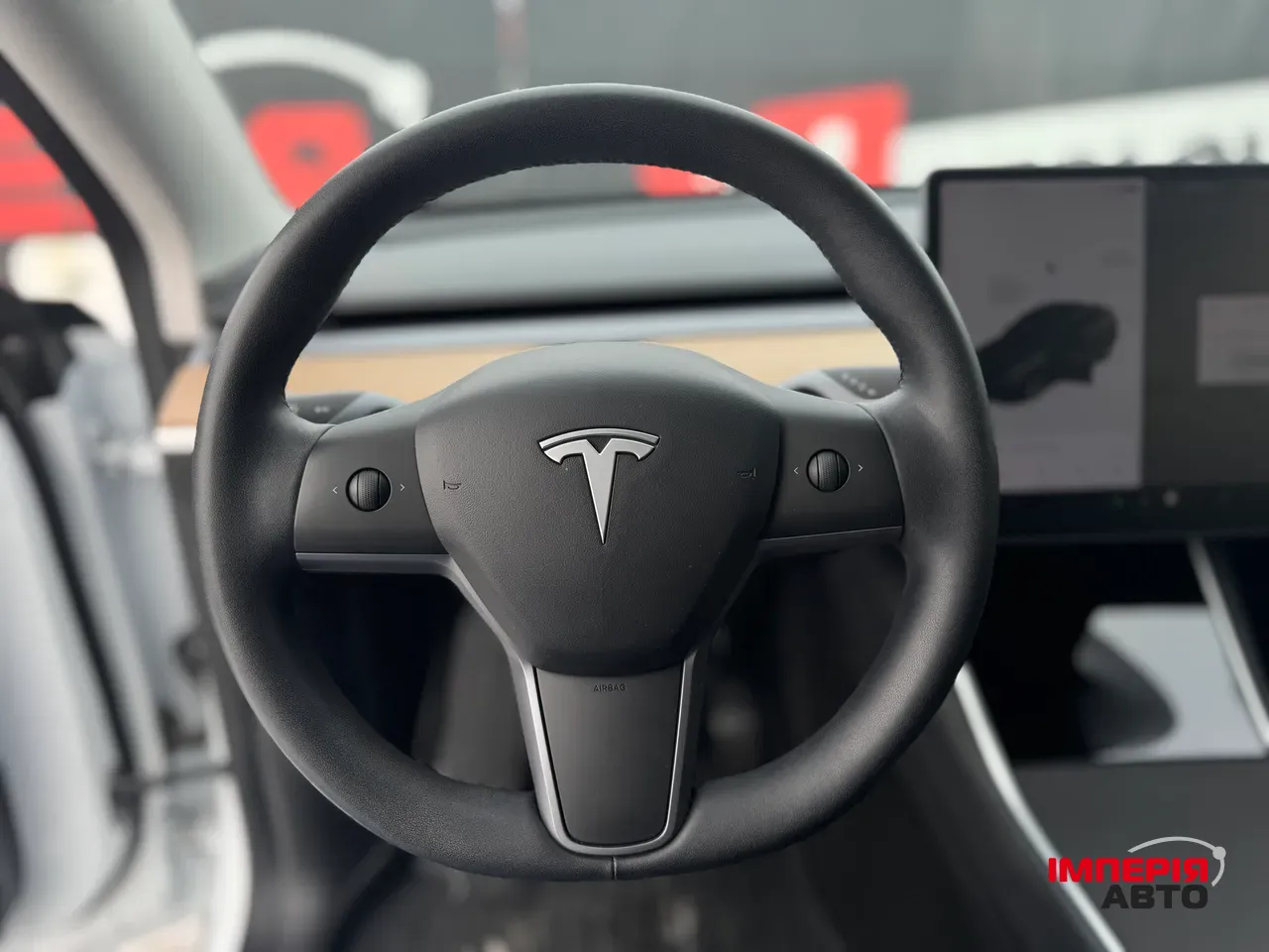 Tesla Model Y - фото 7