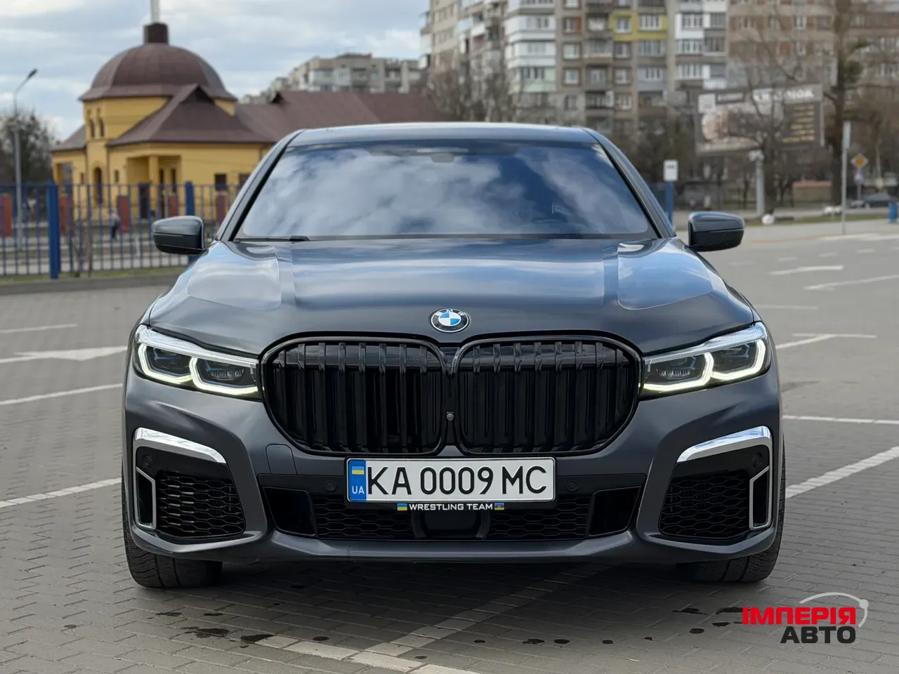 BMW 7 серії - фото 1