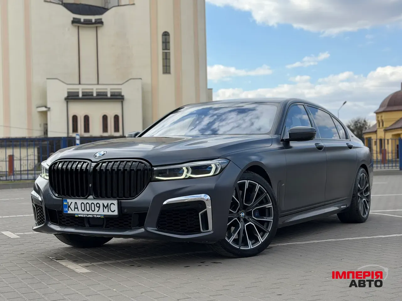 BMW 7 серії - фото 2