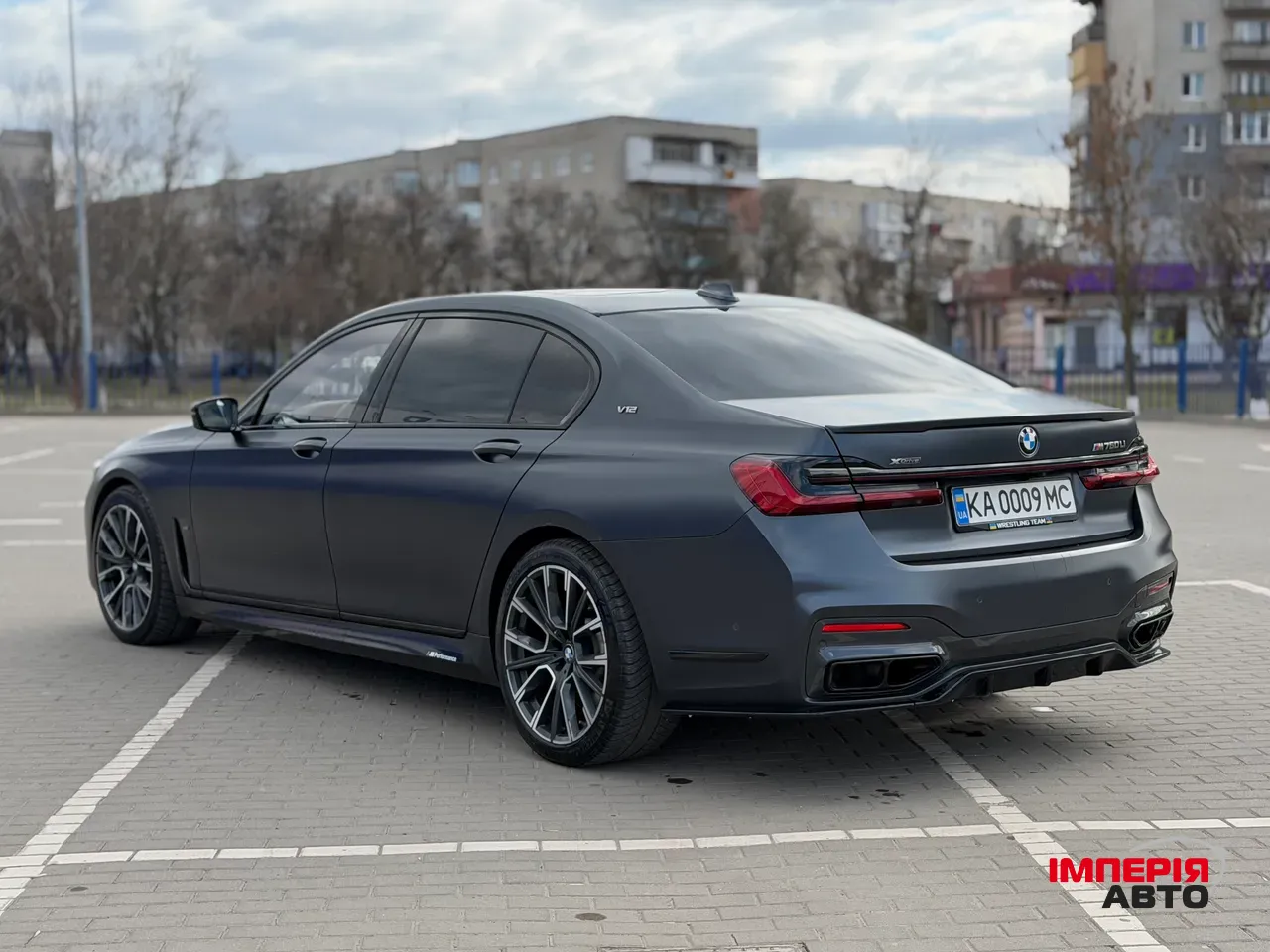 BMW 7 серії - фото 12