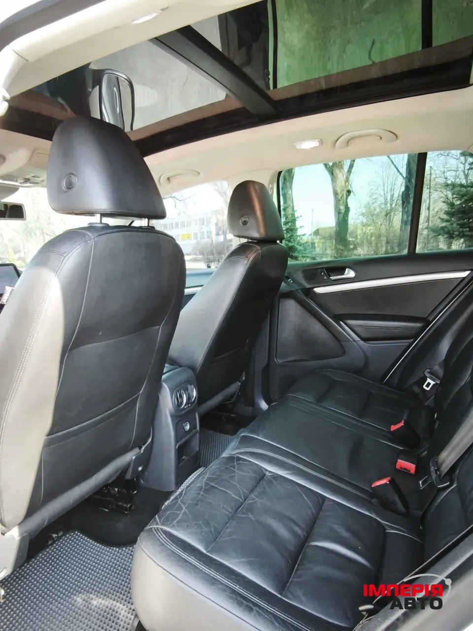 Volkswagen Tiguan - фото 13