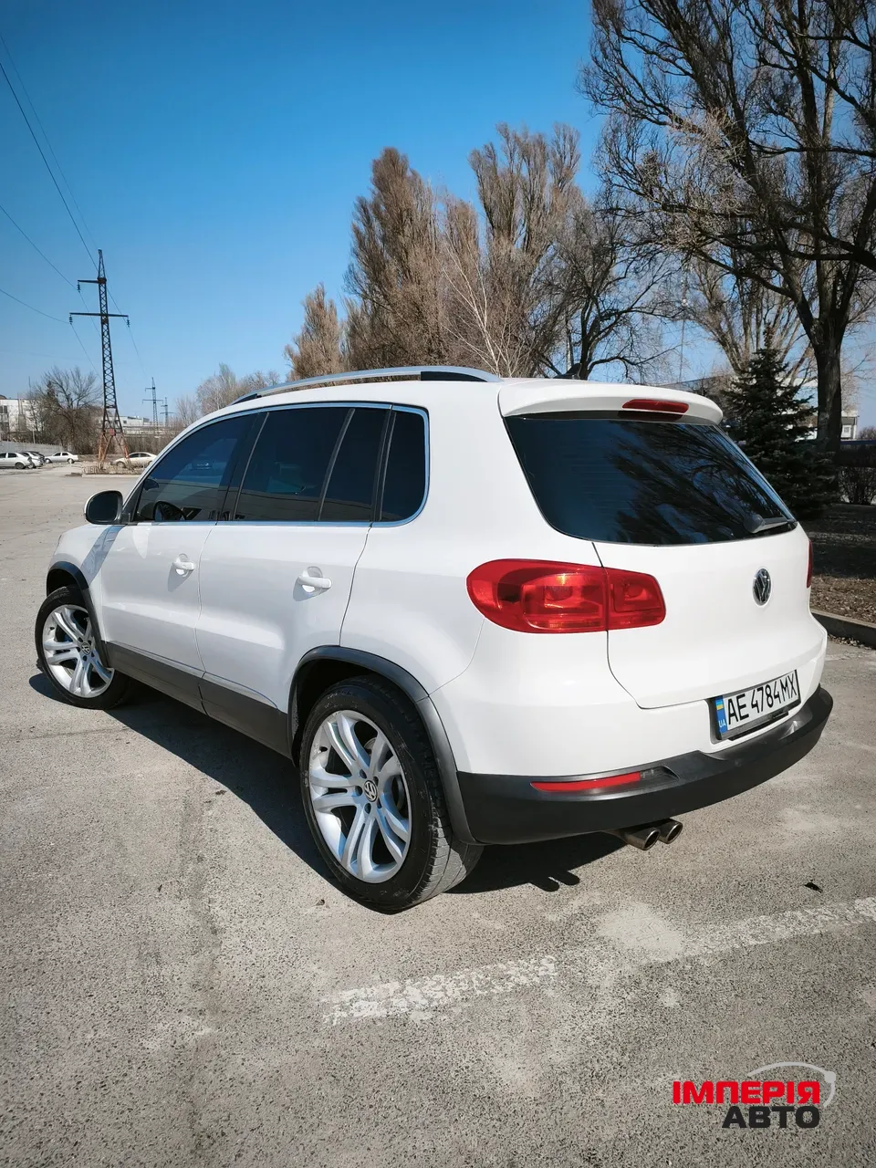 Volkswagen Tiguan - фото 9