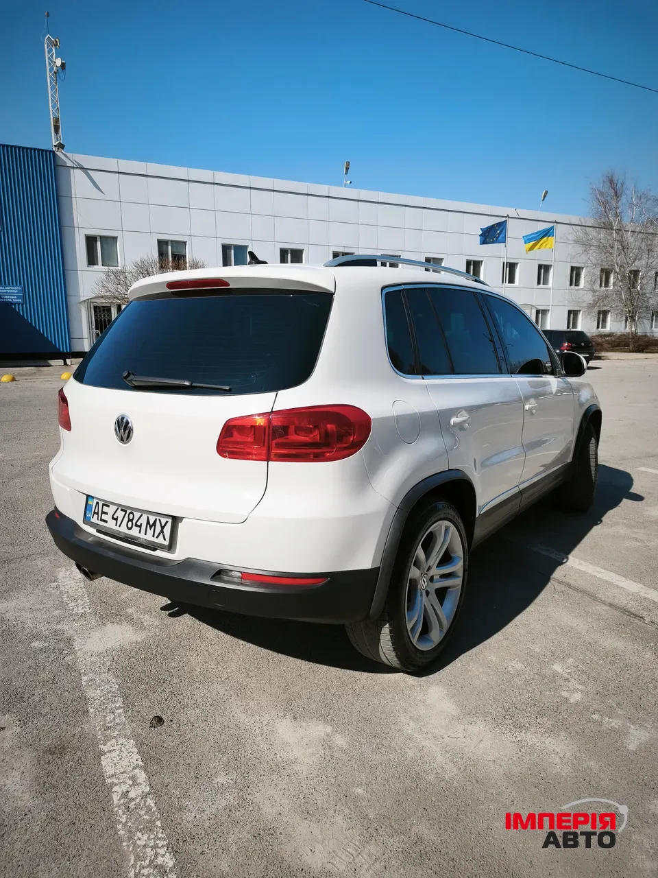 Volkswagen Tiguan - фото 7