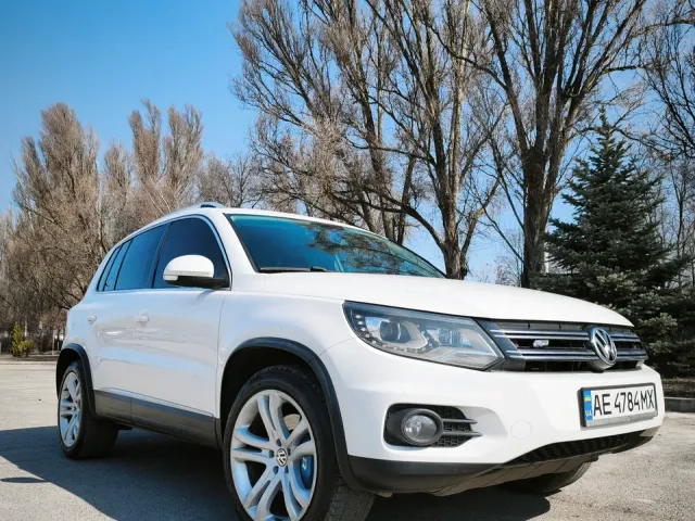 Volkswagen Tiguan - фото 1