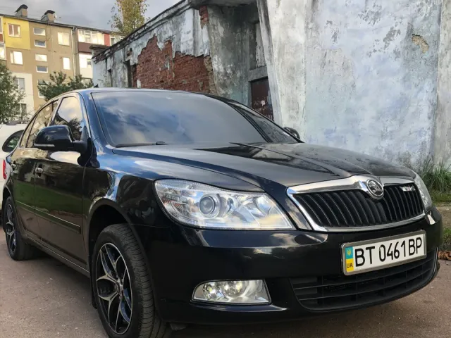 Skoda Octavia - фото 2