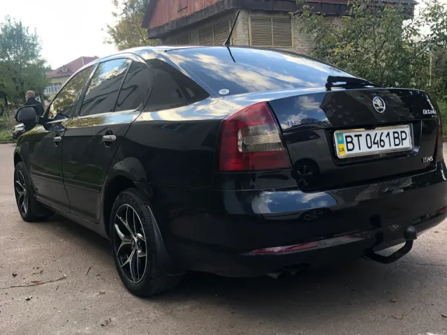 Skoda Octavia - фото 4