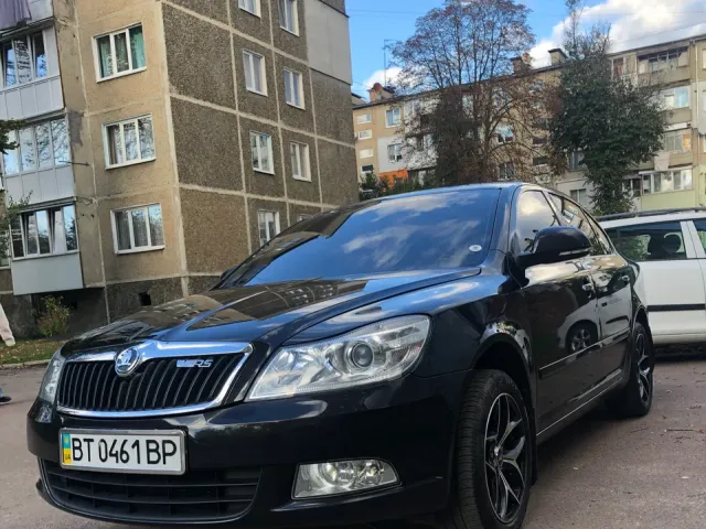 Skoda Octavia - фото 1