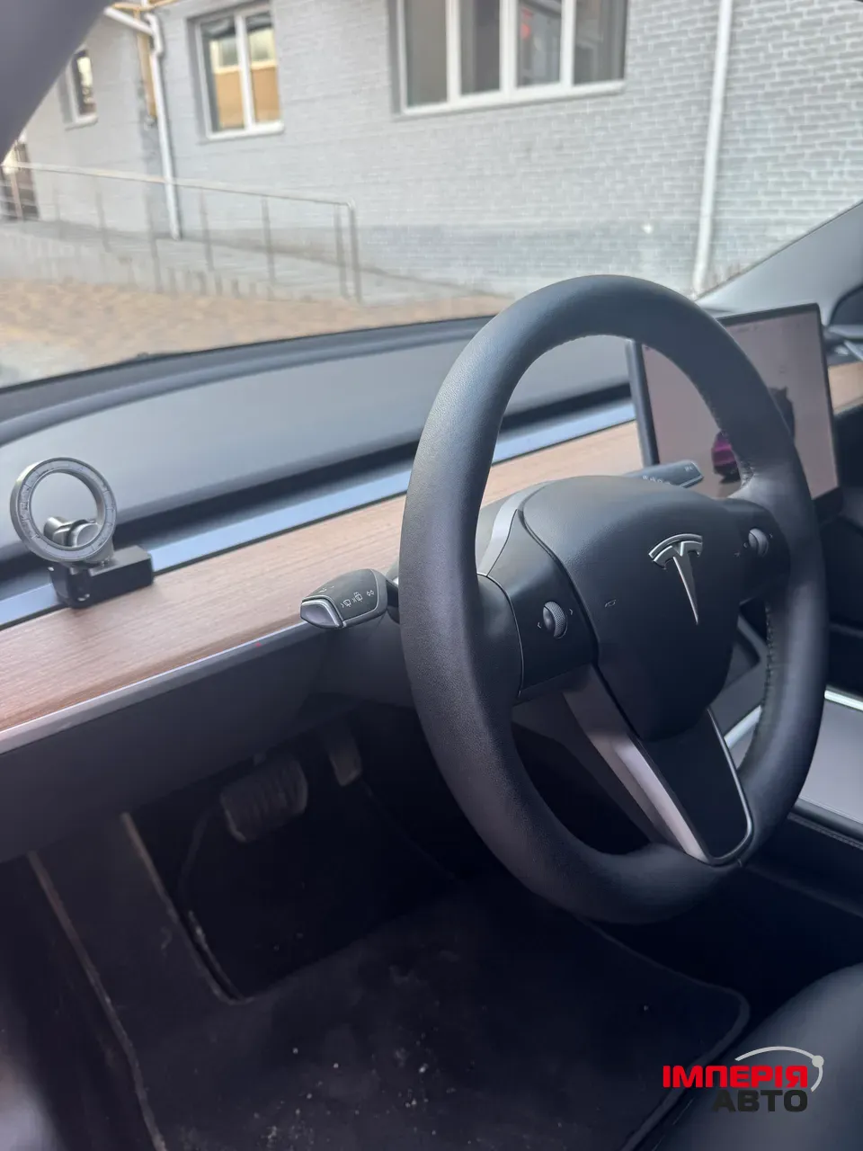 Tesla Model 3 - фото 13
