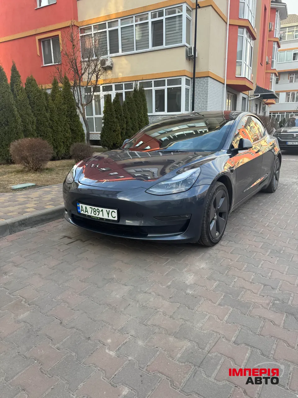 Tesla Model 3 - фото 1