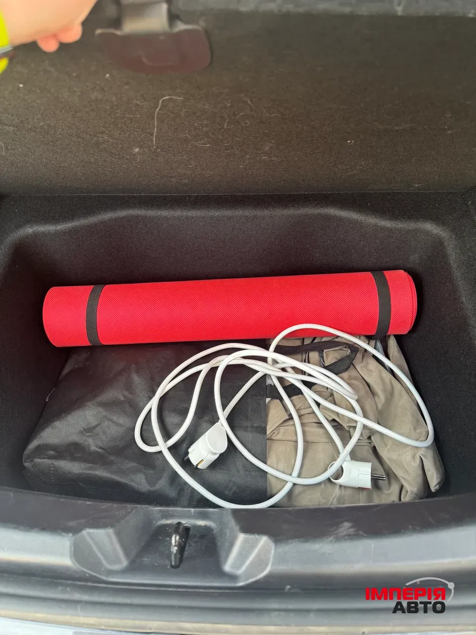 Tesla Model 3 - фото 10