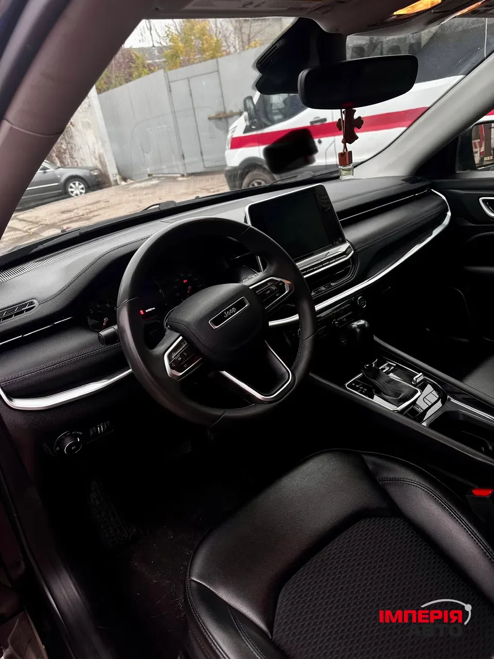 Jeep Compass - фото 2