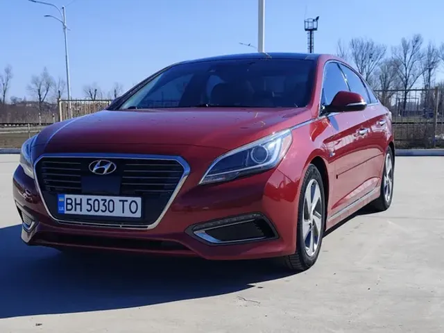 Hyundai Sonata - фото 1