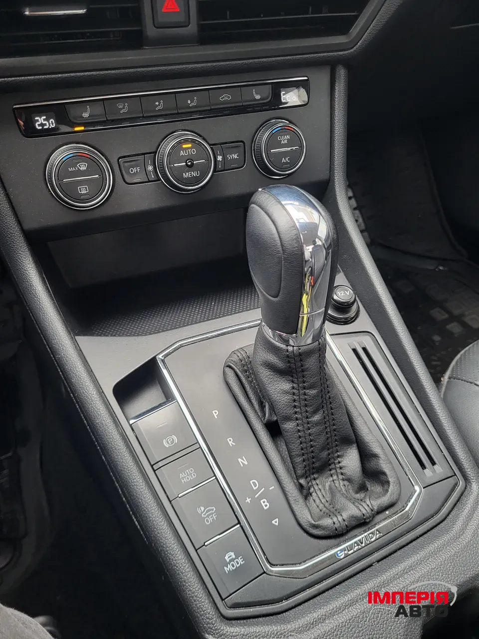 Volkswagen Lavida - фото 9