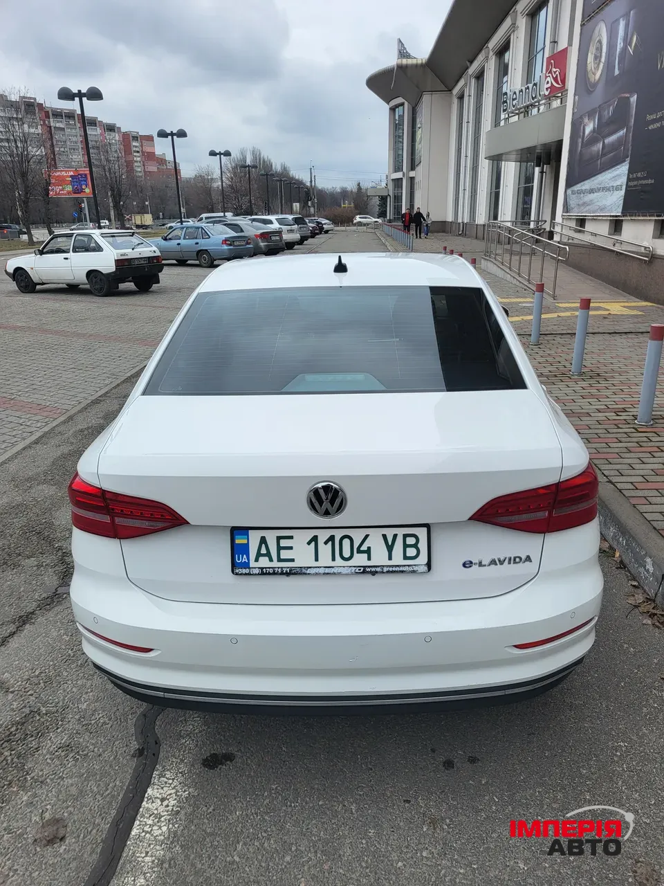 Volkswagen Lavida - фото 4