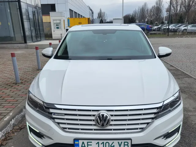 Volkswagen Lavida - фото 5