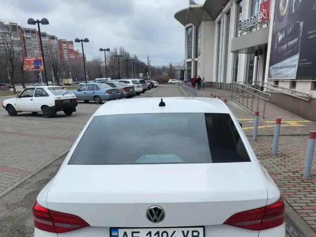 Volkswagen Lavida - фото 4