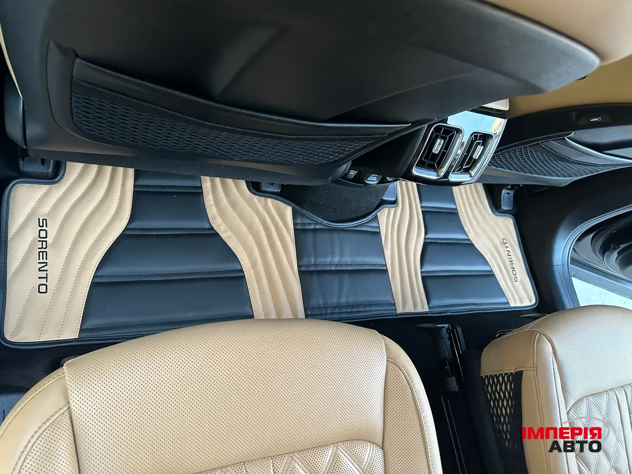 Kia Sorento - фото 11