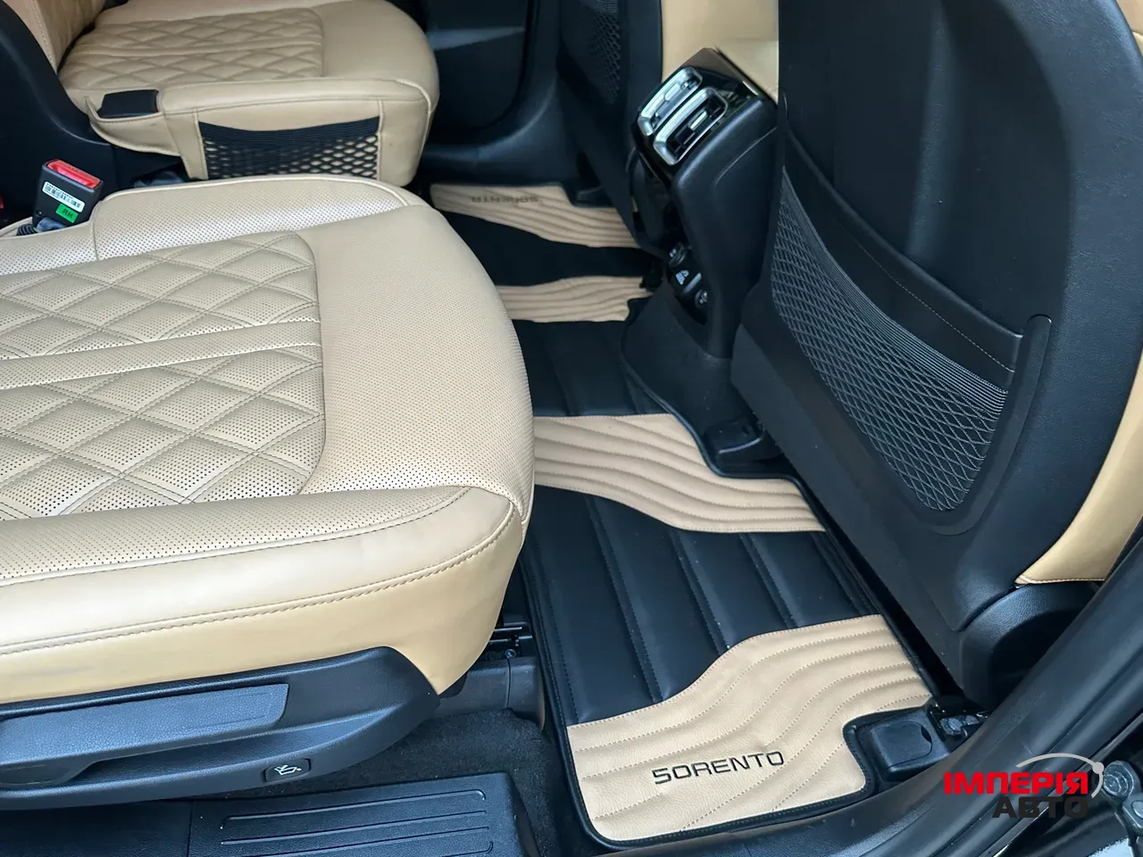 Kia Sorento - фото 10