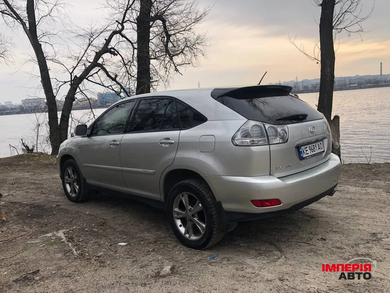 Lexus RX - фото 7