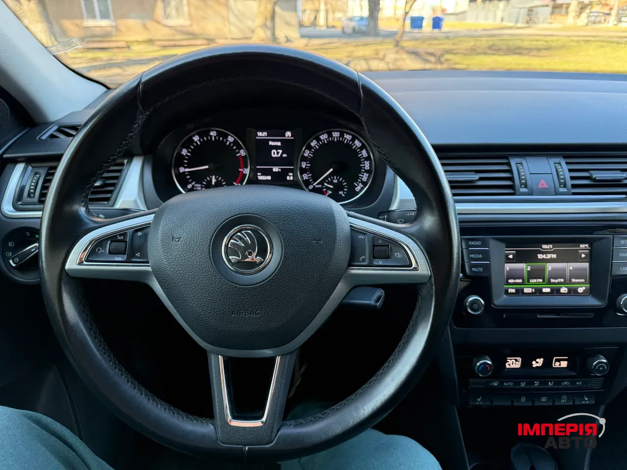 Skoda Rapid - фото 23