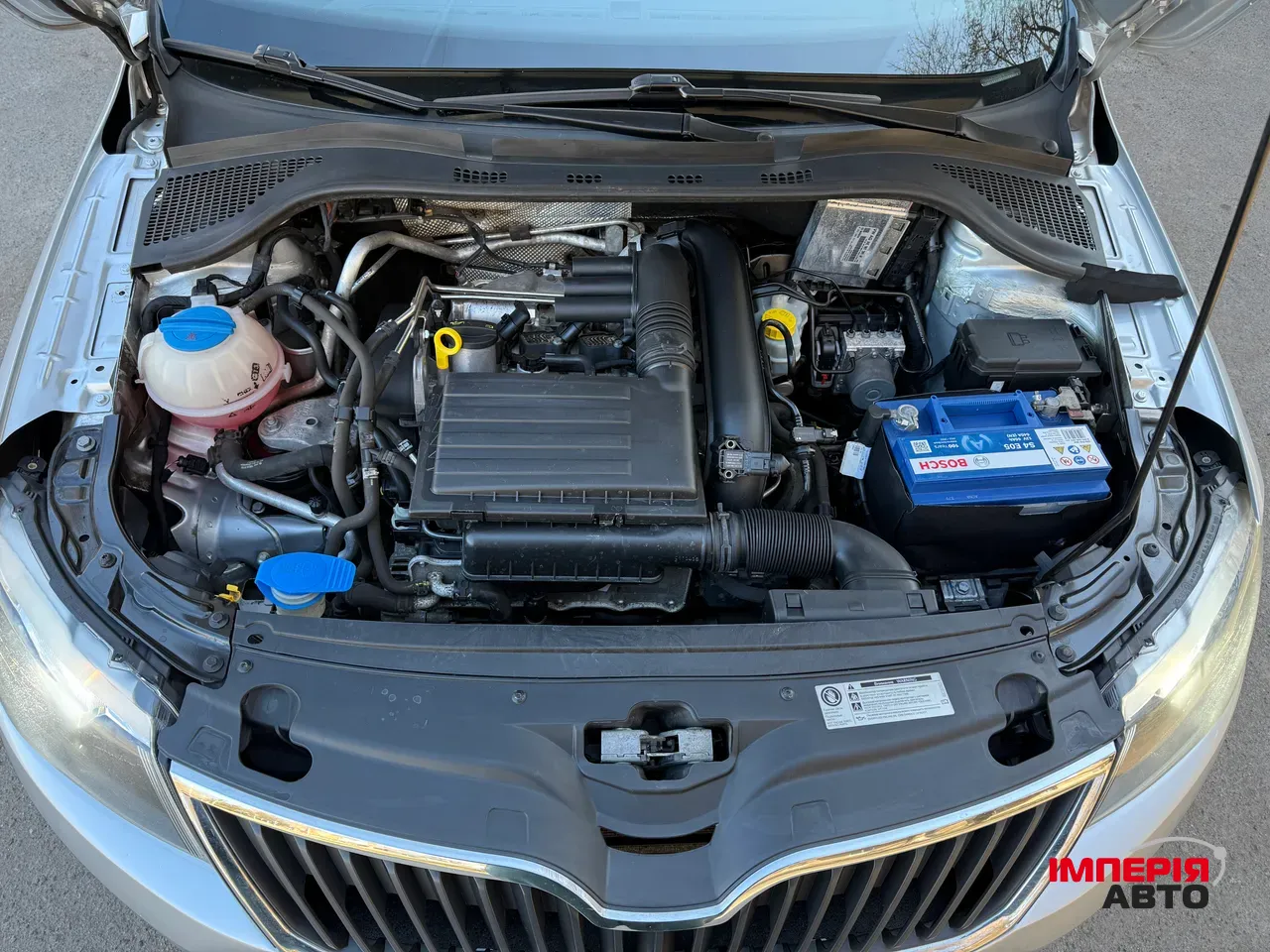 Skoda Rapid - фото 8