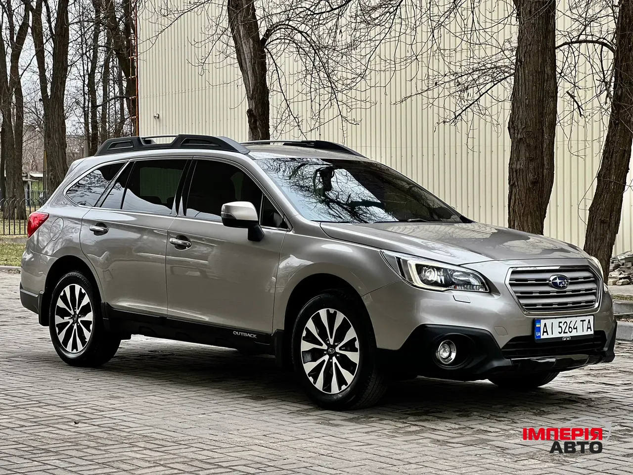 Subaru Outback - фото 2