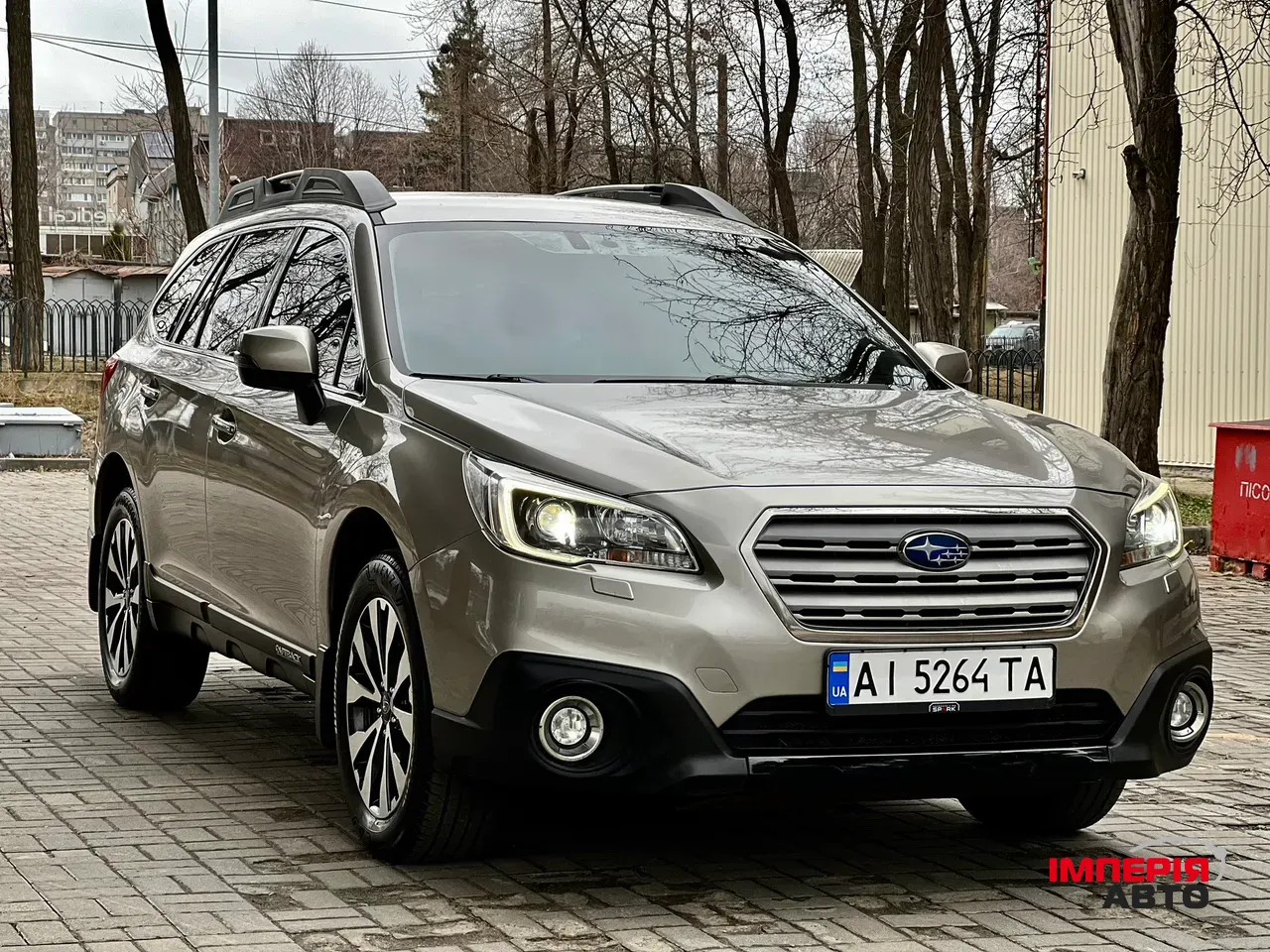 Subaru Outback - фото 1