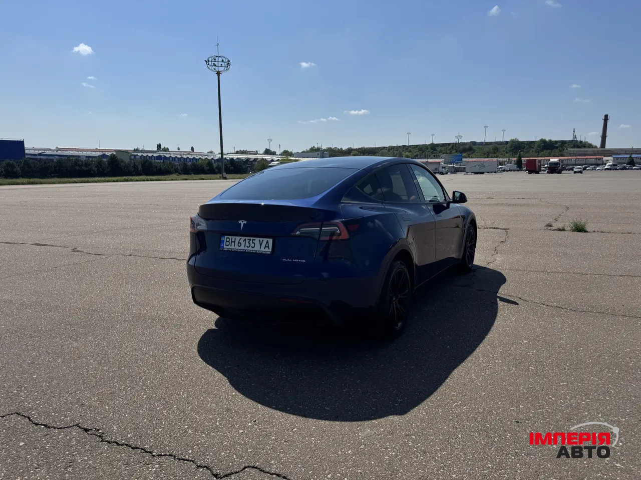 Tesla Model Y - фото 10