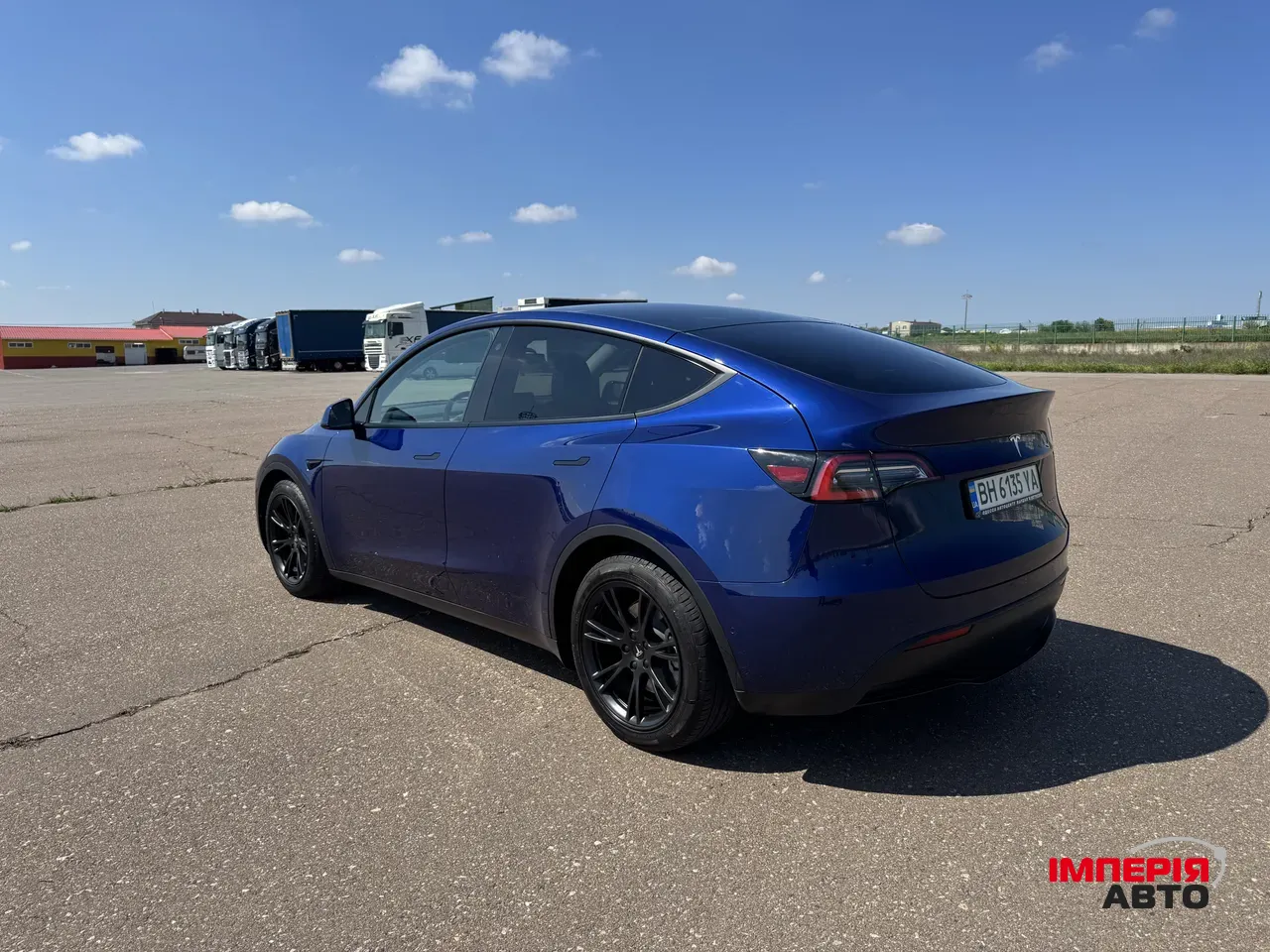 Tesla Model Y - фото 13