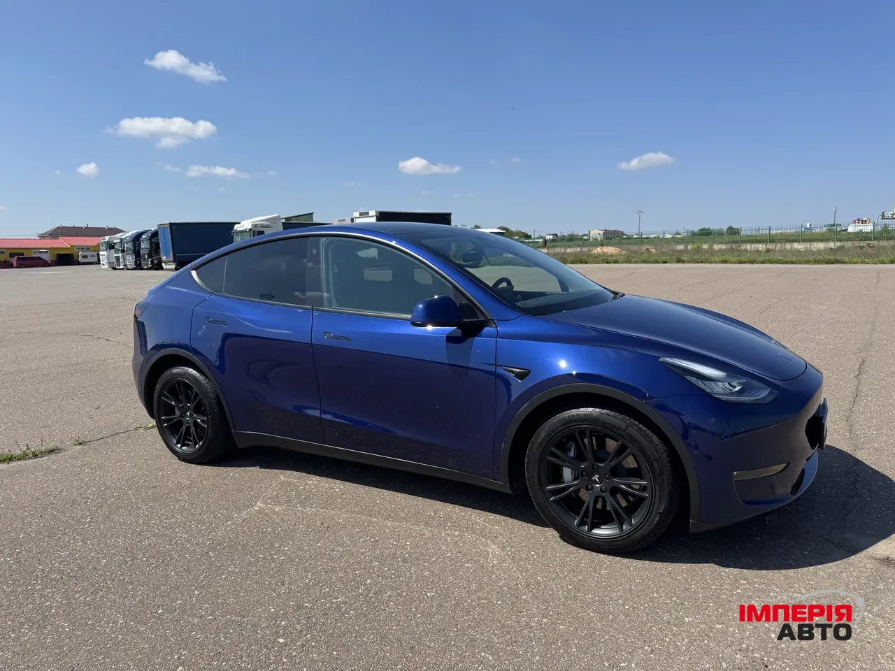 Tesla Model Y - фото 30