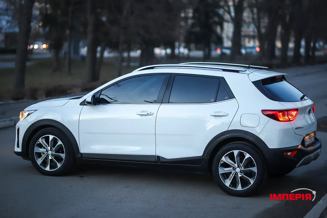 Kia Stonic - фото 9