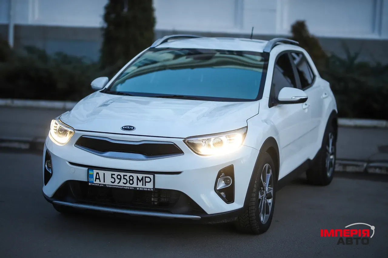 Kia Stonic - фото 11