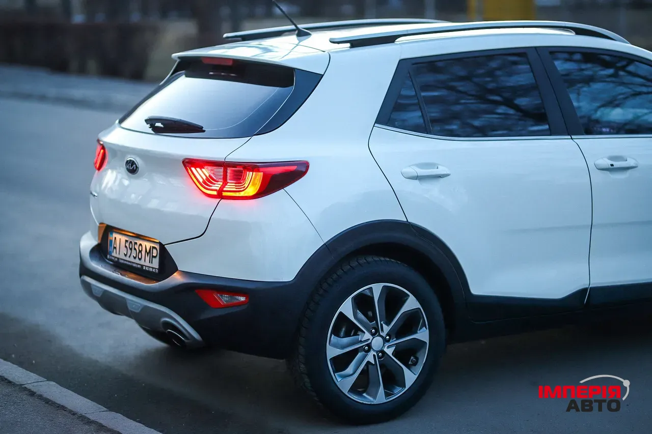 Kia Stonic - фото 7