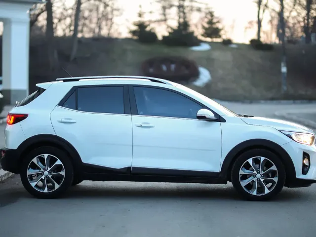 Kia Stonic - фото 3