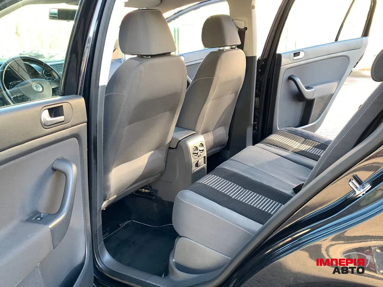 Volkswagen Golf Plus - фото 18