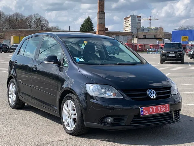 Volkswagen Golf Plus - фото 5