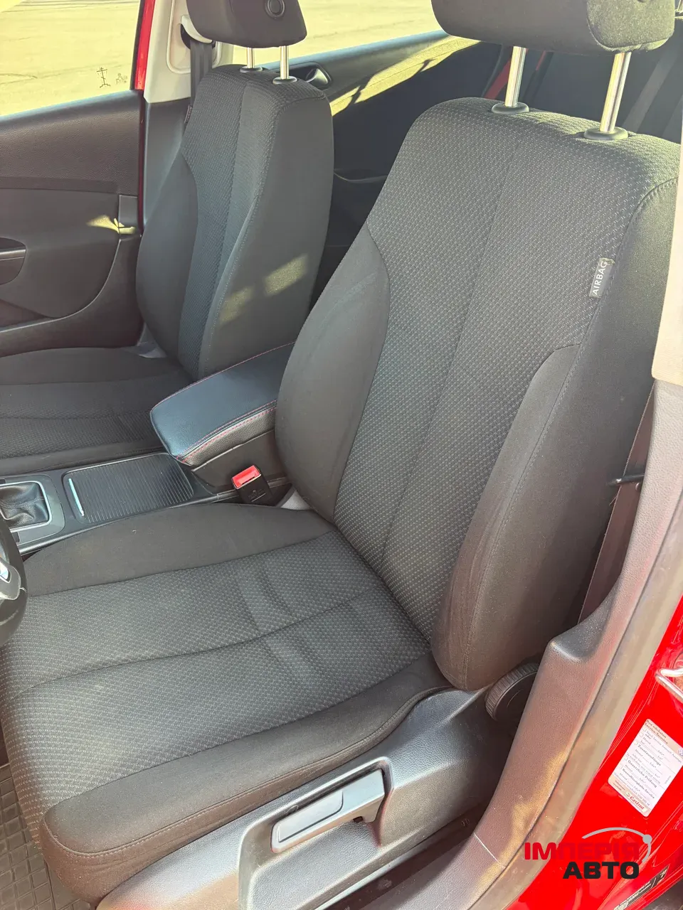 Volkswagen Passat - фото 8