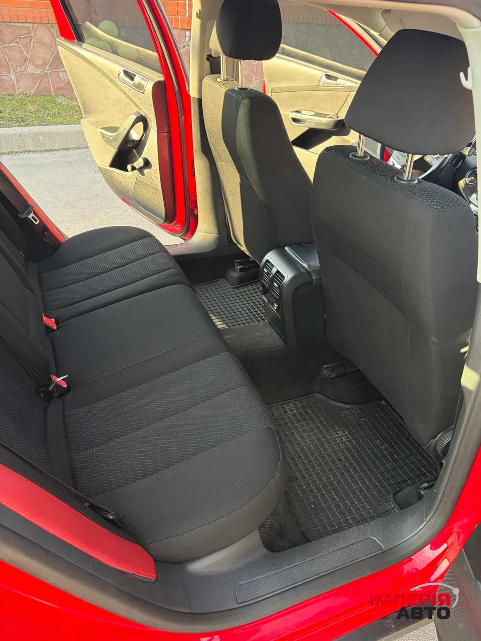 Volkswagen Passat - фото 17