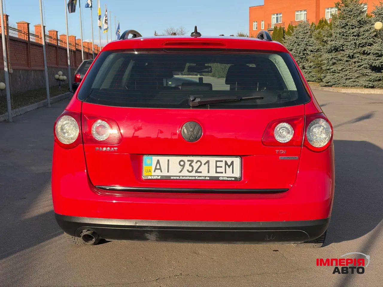Volkswagen Passat - фото 4